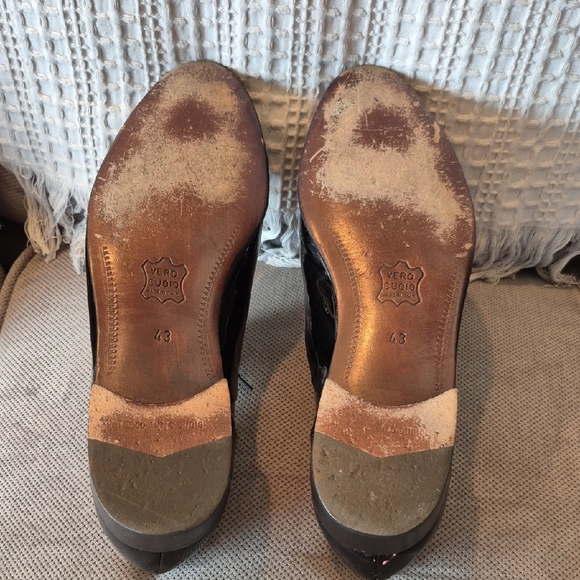 Gucci Black Patent Leather Oxfords - Picture 5 of 11